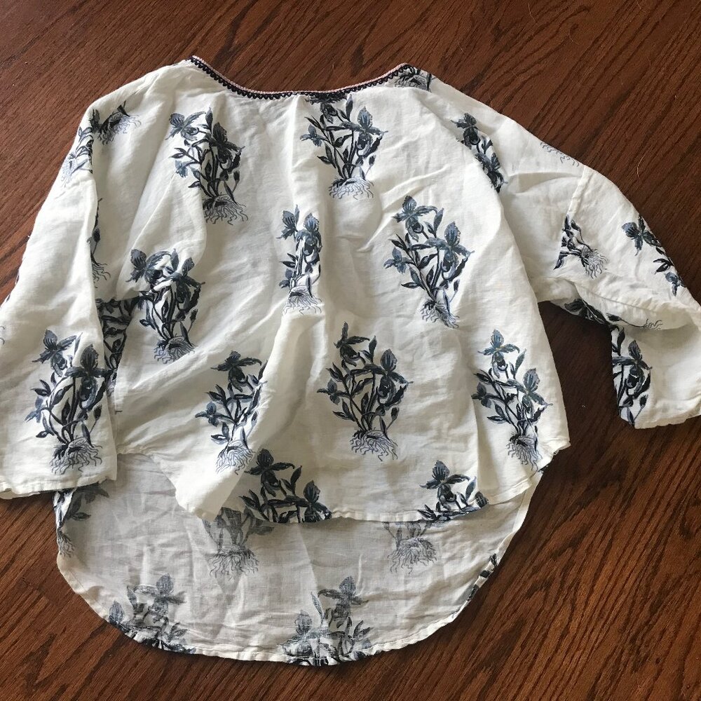 Floral linen/cotton top
